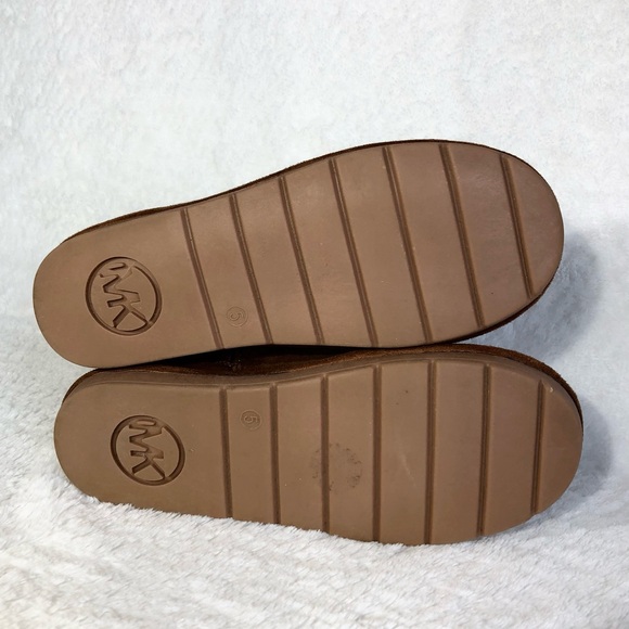 Michael Kors Big Girls Johanna Tinsel Faux Suede Winter Boots - Picture 9 of 11